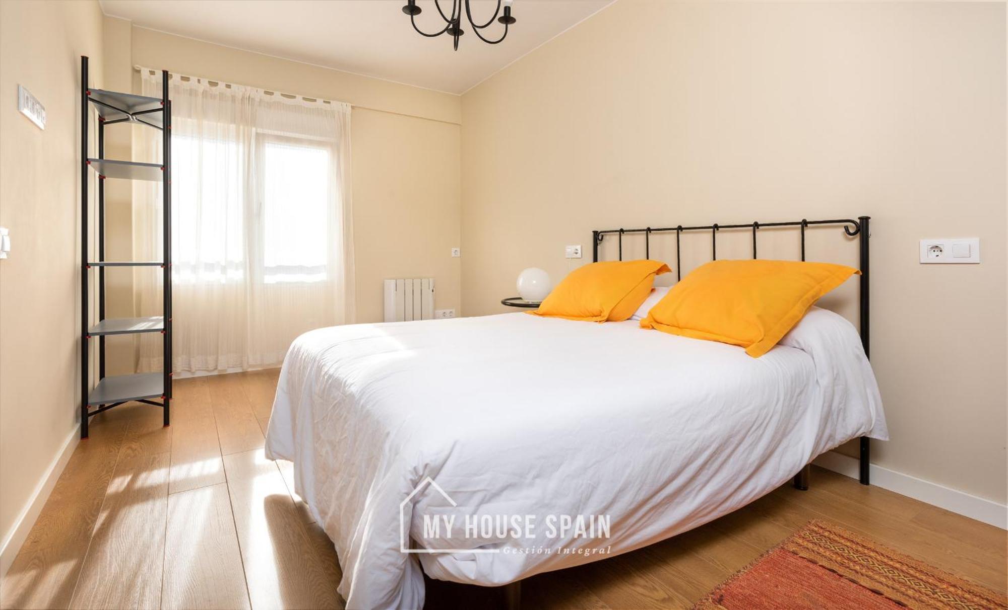 Myhousespain - Radiante Piso Junto A La Playa Gijón Eksteriør billede