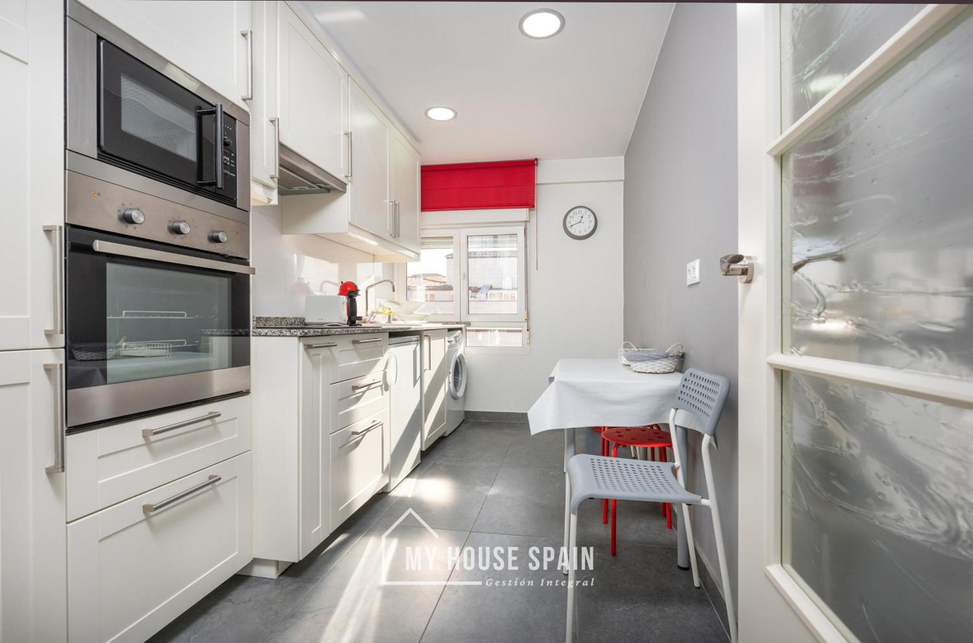 Myhousespain - Radiante Piso Junto A La Playa Gijón Eksteriør billede
